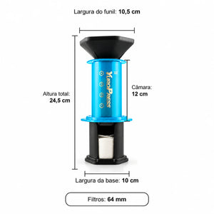 Medidas da Aeropress Cafeteira YuroPress Azul: altura 24,5 cm, funil 10,5 cm, base 10 cm, câmara 12 cm e filtros 64 mm