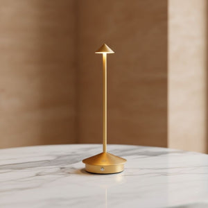 Luminaria-de-Mesa-em-Led-Recarregavel-Dourada-Modelo-Vellum-54