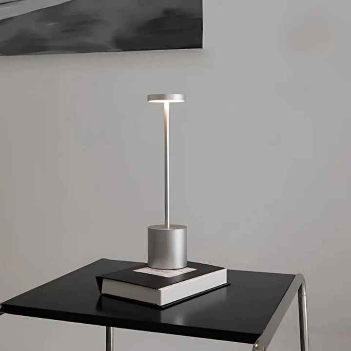 Luminária de Mesa em Led Recarregável Prata Modelo Orbi