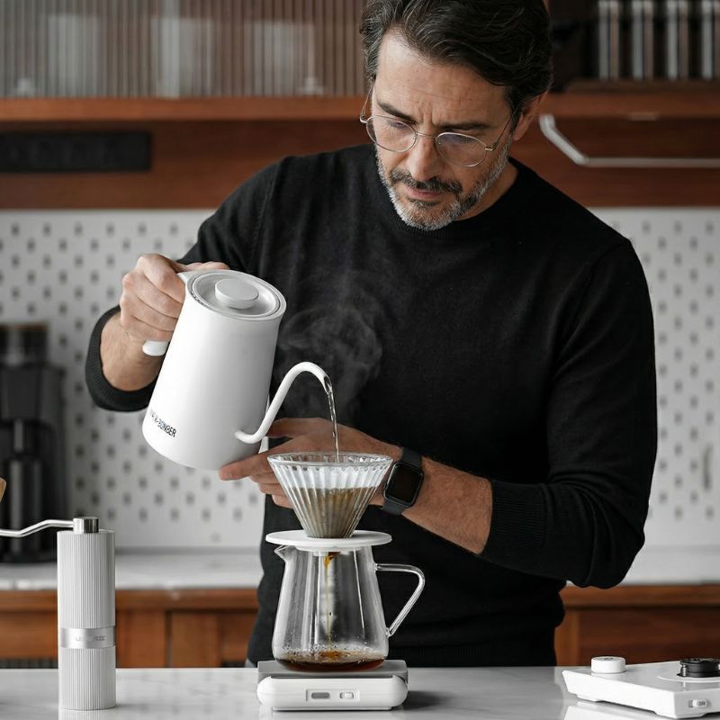 Chaleira Bico de Ganso: O Guia Essencial para o Café Coado Perfeito
