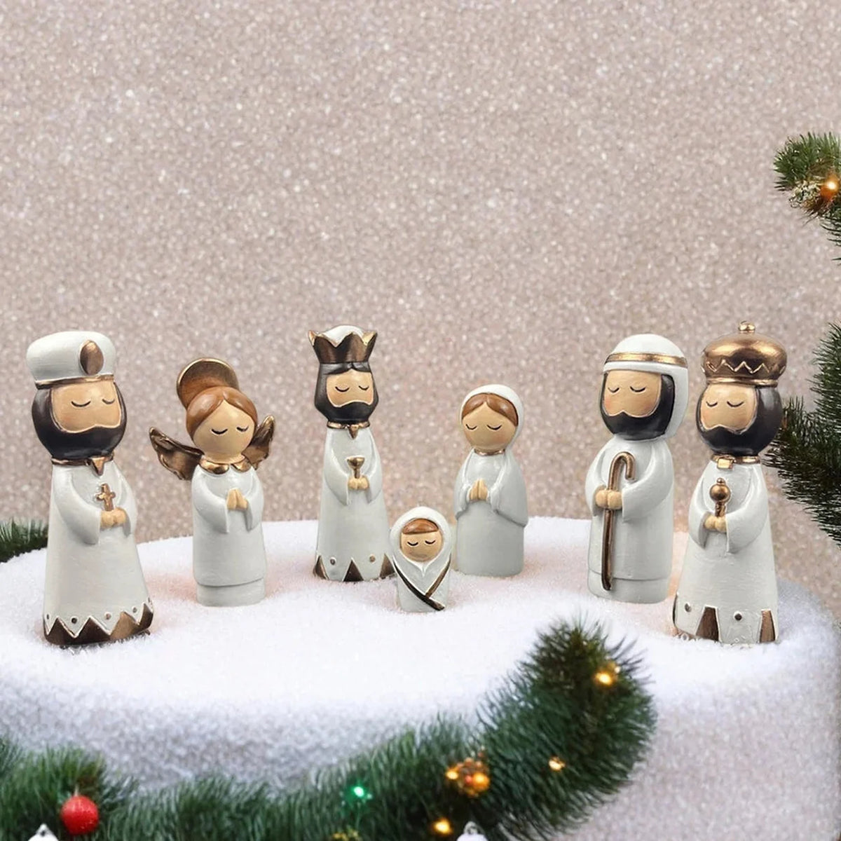 Sete figuras para representar a cena da Natividade
