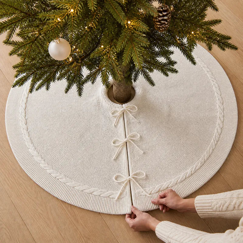 Como colocar a saia para árvore de Natal tricotada branca na base
