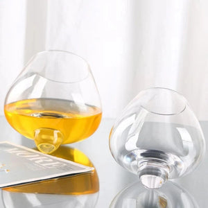 Detalhe do vidro de cristal transparente do copo Lumi Homi