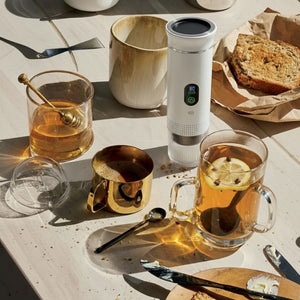 Cafeteira-Portatil-3-em-1-Branca-com-Visor-Lumi-Homi-11