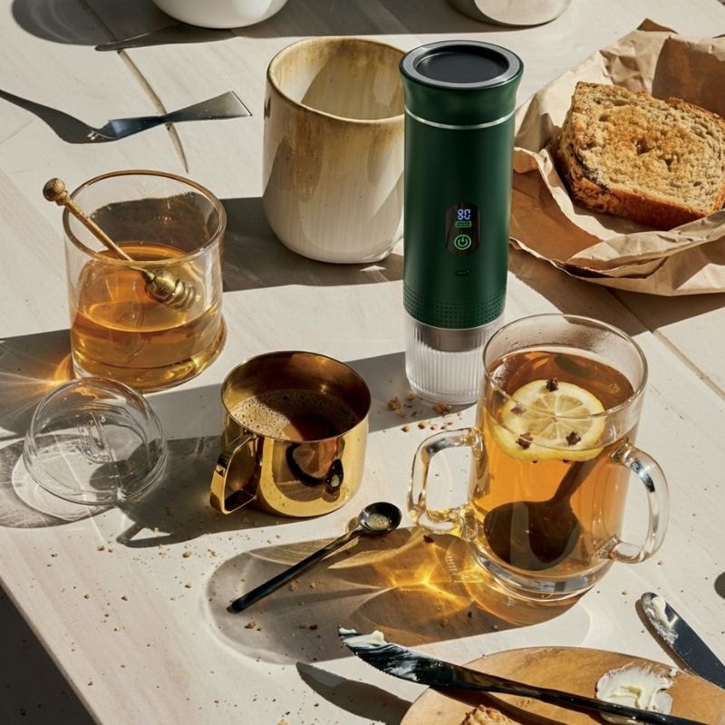 Cafeteira-Portatil-3-em-1-Verde-com-Visor-Lumi-Homi-10