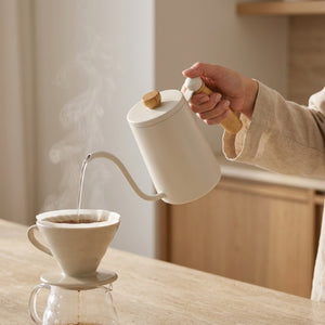 Chaleira-Bico-de-Ganso-Inox-Branca-Zurich-Lumi-Homi-10