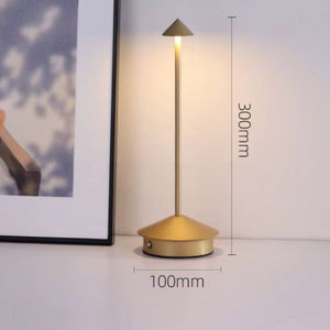 Luminaria-de-Mesa-em-Led-Recarregavel-Dourada-Modelo-Vellum-55