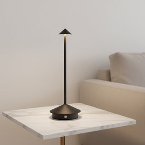 Luminaria-de-Mesa-em-Led-Recarregavel-Preta-Metal-Lumi-Homi-20