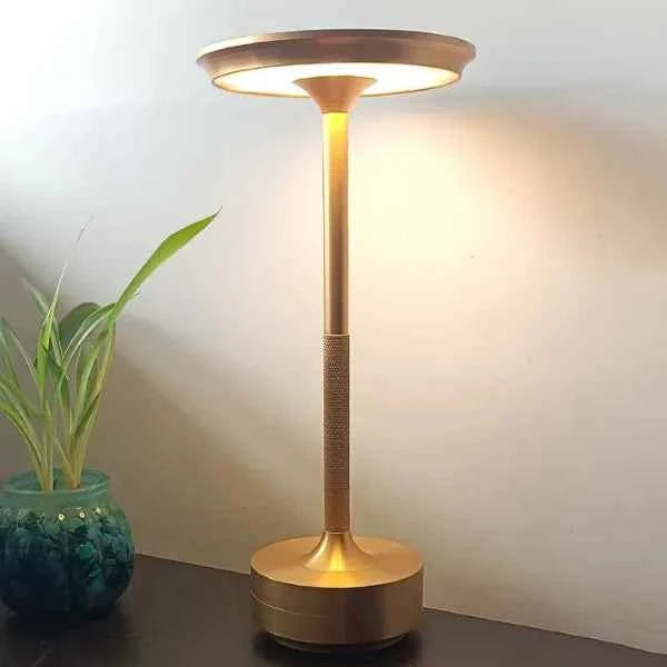 Luminária de Mesa sem Fio Dourada Orbital Lumi Homi