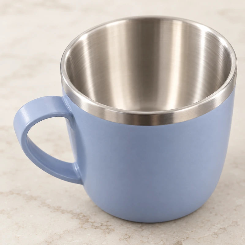 Azul por fora, inox no interior