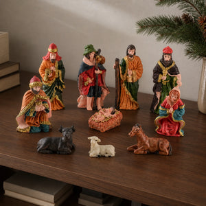 Conjunto de Presépio de Natal em Resina sobre estante de madeira